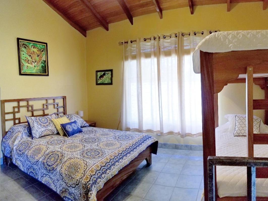 Mango Tree Villas Coronado Exterior photo