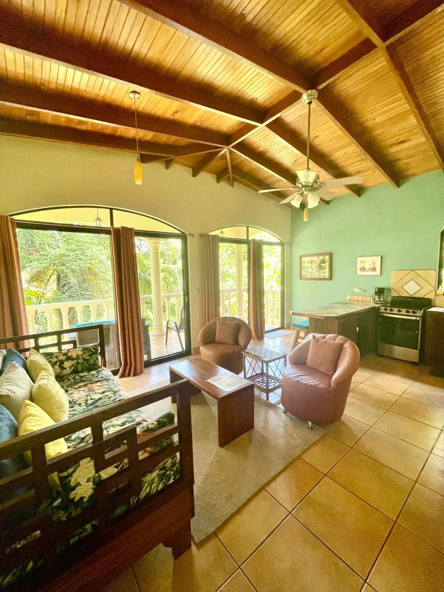 Mango Tree Villas Coronado Exterior photo
